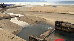 Tình trạng cống xả nước ô nhiễm ra biển Mỹ Khê kéo dài nhiều năm vẫn chua xử lý triệt để khiến cử tri bức xúc