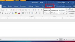 Thẻ Dictation trên thanh Ribbon của Word