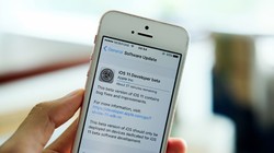 Một nhóm nhà nghiên cứu của Tencent đã jailbreak thành công iOS 11 Beta dù rằng phiên bản này chỉ vừa được ra mắt cách đây không lâu.