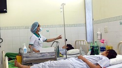 Du khách người Lào bị ngộ độc thực phẩm  đang được điều trị tại Bệnh viện Hoàn Mỹ Đà Nẵng