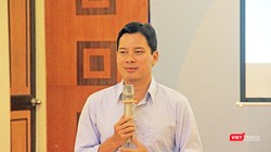 Ông Lê Quang Tự Do, Phó cục trưởng cục PTTH&TTĐT trình bày về các thông tư mới của Bộ trên lĩnh vực thông tin điện tử. Ảnh: Hồ Xuân Mai.