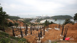 Liên quan đến hành vi xây dựng không có giấy phép tại Dự án Khu du lịch sinh thái biển Tiên Sa trên bán đảo Sơn Trà, Phó chủ tịch quận Sơn Trà đã bị kỷ luật