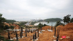 Sáng 6/12, tại TP Đà Nẵng, Phó Tổng Thanh tra Chính phủ Bùi Ngọc Lam cùng đoàn công tác đã tiến hành công bố Quyết định thanh tra toàn diện đối với các dự án đầu tư xây dựng trên bán đảo Sơn Trà