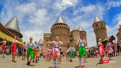 Sun World Ba Na Hills vừa thông tin giảm giá vé cáp treo vui chơi tại Khu du lịch Sun World Ba Na Hills ở mức 200.000 đồng/ người lớn và 150.000 đồng/ trẻ em nhân Kỷ niệm 43 năm ngày giải phóng Đà Nẵng 29/3/1975-29/3/2018.