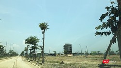 Thị trường BĐS, thì Đà Nẵng đang tồn tại tình trạng lách luật, lách thuế khi các bên sử dụng hình thức đặt cọc trong mua bán BĐS, nhất là nguy cơ xảy ra các vấn đề pháp lý phát sinh khó kiểm soát. 