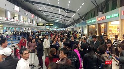 Du khách đến Đà Nẵng tăng 29,4%; khách quốc tế tăng tăng 47,1%; tổng thu du lịch đạt 13.900 tỷ đồng, tăng 52,4% so với cùng kỳ năm ngoái;…nhưng hướng dẫn viên lại thất nghiệp và du lịch Đà Nẵng đối mặt với nhiều vấn đề bức thiết cần giải quyết kịp thời.