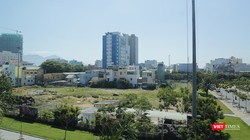 Hiện trạng Dự án xây dựng văn phòng và căn hộ cao cấp Viễn Đông Meridian (Công ty cổ phần địa ốc Viễn Đông Việt Nam tại 84 Hùng Vương, phường Hải Châu 1, quận Hải Châu) treo chục năm nay