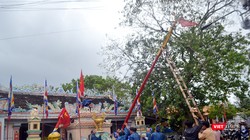 Nghi Lễ trồng đu lên phướn tại nhà thờ Cai đội Hoàng Sa Phạm Quang Ảnh trên đảo Lý Sơn