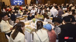 Thị trường kém minh bạch, công cụ quản lý chưa đầy đủ khiến thị trường BĐS tiềm ẩn những nguy cơ rủi ro và người mua là đối tượng gánh chịu