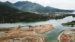 Hiện trường thi công nền tại Khu D2-Dự án Khu đô thị Golden Hills do Công ty CP Trung Nam làm chủ đầu tư khi chưa có hồ sơ quy hoạch hạ tầng kỹ thuật và giấy phép xây dựng của cơ quan có thẩm quyền phê duyệt.