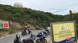 Các biển báo cảnh báo tai nạn được Ban Quản lý Bán đảo Sơn Trà và các bãi biển du lịch Đà Nẵng lắp đặt trên bán đảo Sơn Trà