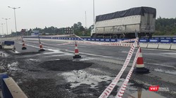 Ổ gà mới xuất hiện trên tuyến cao tốc Đà Nẵng – Quảng Ngãi tại lý trình Km0+030 