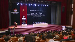 Quang cảnh buổi tiếp xúc cử tri của Đoàn đại biểu Quốc hội TP Đà Nẵng với cử tri các quận Sơn Trà, Thanh Khê và Hải Châu (TP Đà Nẵng) diễn ra sáng 3/12