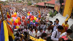 Quang cảnh Lễ hội Quán Thế Âm 19/2 Ngũ Hành Sơn được tổ chức hàng năm tại chùa Quán Thế Âm Ngũ Hành Sơn (Đà Nẵng)