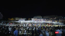 Quang cảnh một show diễn tại Đảo ký ức Hội An, Quảng Nam.