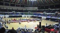 Phía bên trong cung thể thao Tiên Sơn