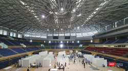 Sau 1 buổi thi công, các buồng bệnh tại bệnh viện dã chiến Cung thể thao Tiên Sơn đã định hình