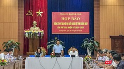 Ông Lê Văn Dũng - Phó Bí thư thường trực Tỉnh ủy Quảng Nam phát biểu tại buổi Họp báo thông tin về Đại hội Đảng bộ tỉnh Quảng Nam lần thứ XXII, nhiệm kỳ 2020-2025 diễn ra chiều 29/9