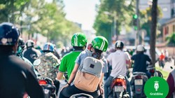 Grab vẫn đang tiếp tục đổi mới hoạt động của mình và vừa giới thiệu GrabNow, một dịch vụ mới nhằm số hóa trải nghiệm gọi xe trên đường. 