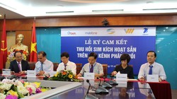 Cam kết thu hồi SIM kích hoạt sẵn trên các kênh phân phối giữa 5 mạng di động với Bộ TT&TT bắt đầu được áp dụng từ ngày 1/11/2016 (Ảnh: Việt Hải)