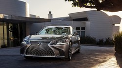 Lexus LC - Mẫu xe được coi là đột phá trong thiết kế, mở đường cho những thay đổi mang tính bước ngoặt tới đây của hãng xe sang Nhật Bản