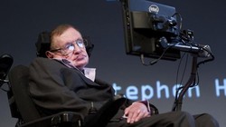 Ông hoàng Vật lý Stephen Hawking. Ảnh: AFP.