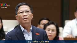 Bộ trưởng Bộ Công thương Trần Tuấn Anh trả lời ĐBQH về vấn đề tại dự án nhà máy Gang thép Thái Nguyên.