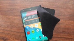 Làm thế nào để làm sạch điện thoại di động