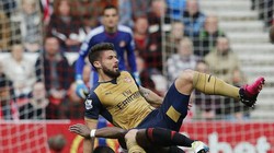 Sunderland – Arsenal: "Bóng đêm" trên sân Ánh Sáng