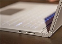 Laptop lai Surface Book 2 lộ diện