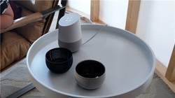 Cận cảnh loa tích hợp trợ lý ảo Google Home