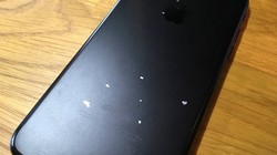 Vài mẫu iPhone 7 đen mờ bị lỗi tróc sơn