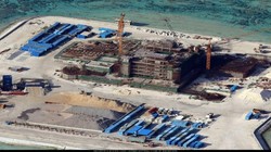 Trung Quốc ngang nhiên cải tạo, bồi đắp các bãi đá trên biển Đông