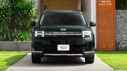 Hyundai Santa Fe ra mắt bản Hybrid giá 1,369 tỷ đồng, 'đấu' xe Trung Quốc Lynk & Co 08