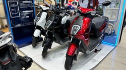 Chịu sức ép từ VinFast, loạt xe máy điện Nhật Bản giảm giá