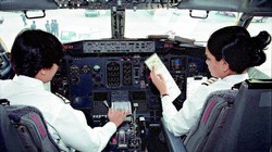 Bamboo Airways liên tục đăng tuyển phi công với mức lương thỏa thuận đầy hấp dẫn gây ra sức ép cạnh tranh lớn về nguồn nhân lực (Ảnh minh họa - Nguồn: Internet) 