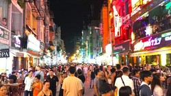 Phố đi bộ Bùi Viện ở TP. HCM