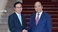 Thủ tướng Nguyễn Xuân Phúc và ông Choi Joo Ho, Tổng Giám đốc Tổ hợp Samsung tại Việt Nam (Ảnh: VGP)