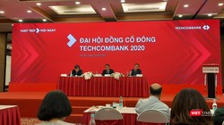 Ban chủ tọa phiên họp ĐHĐCĐ thường niên năm 2020 của Techcombank (Ảnh: P.D)