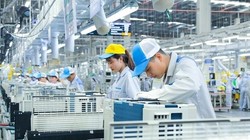 Sản xuất bên trong nhà máy của Daikin Việt Nam tại Hưng Yên. Ảnh: Daikin.