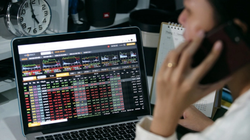 HOSE đề nghị CTCK quản lý sửa, huỷ lệnh trong một số khung giờ 