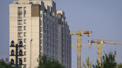 Một công trình xây dựng tại thủ đô Bắc Kinh (Ảnh: EPA)