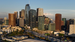 Tòa nhà THEA at Metropolis được Greenland Holdings bán với giá chiết khấu tới 30% so với mức giá đã chào bán trước đó (Ảnh: Getty Images).