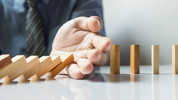 Nguyên tắc 'cắt lỗ' trong chứng khoán: Các huyền thoại đầu tư làm thế nào?