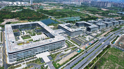 Alibaba Cloud của Trung Quốc đã cam kết khoản đầu tư mới trị giá 1 tỉ USD để hỗ trợ các đối tác toàn cầu của mình trong ba năm tới (Ảnh: WSJ)