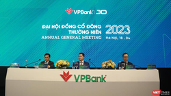 AGM 2023 của VPBank: Tham gia tái cơ cấu TCTD yếu kém, tự tin mục tiêu lợi nhuận tỉ USD