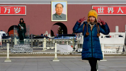 Trần Tư trên Quảng trường Thiên An Môn trong một lần về nước