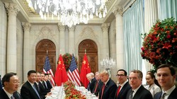 Thành phần hai đoàn trong buổi ăn tối - làm việc kéo dài 150 phút.