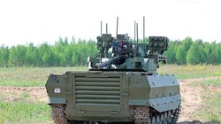 Trong tương lai, robot chiến đấu sẽ thay thế dần người lính trên chiến trường. Ảnh: Robot chiến đấu của Nga đang được thử nghiệm.