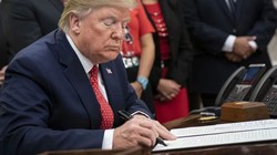 Ngày 27/11 theo giờ Washington, ông Trump đã ký phê chuẩn Đạo luật Dân chủ và Nhân quyền Hồng Kông và Luật Bảo vệ Hồng Kông bất chấp sự phản đối của Trung Quốc.